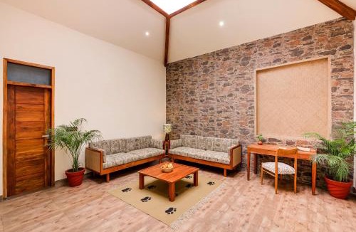 Baihar Hotel | The Safari Lodge Kanha