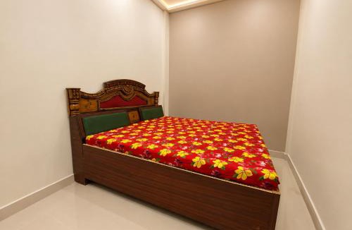 Auraiya House | RG Hotel