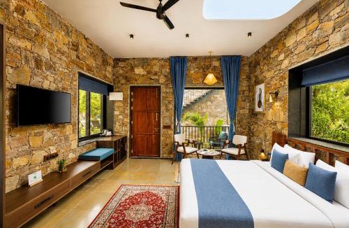 Chomu Villa | ELIVAAS Signature Hathnoda Bagh Cottage within a Mini Resort with Open Shower, Shared Pool, Restaurant, Sit Out & Garden