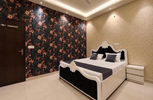 Motipur Hotel | The Darbar
