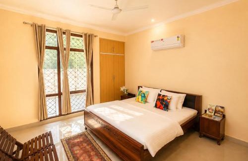 Basai Apartment | Taj Vista 3BHK 4km Taj Mahal 30min Airport