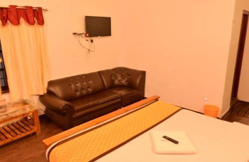 Kandal Hotel | Lake Vista Ooty Homestay