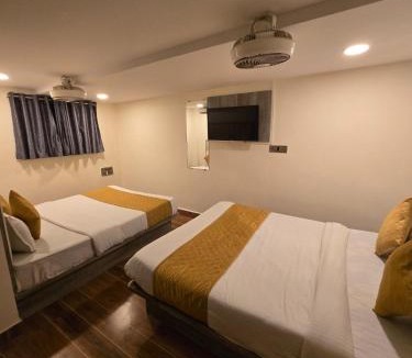 Kurla West Hotel | Hotel Royce BKC - Near Jio Convention Centre