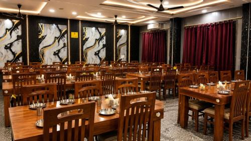 Barsana Hotel | Triveni Hotel And Restaurant
