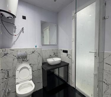 Sector 39 Apartment | Meraki Suites 1BHK Near Medanta Hospital