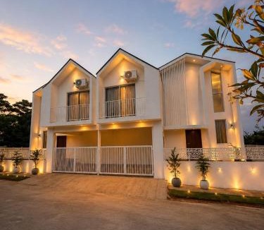 Nandi Hills Villa | Luxurious boho pool villa nandi hills