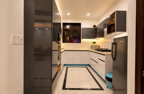 Vasant Kunj Apartment | Homlee-Gold-4BHK-Lift-Parking-Vasant Kunj