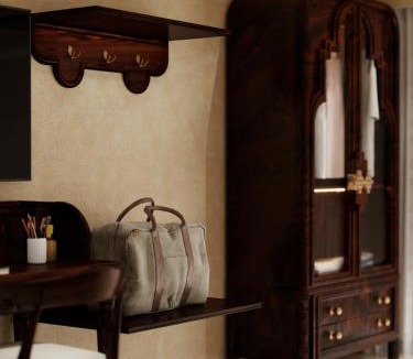 Pali Hill Apartment | Theory9 Luxe Premium Service Apartments Pali Hill-Bandra