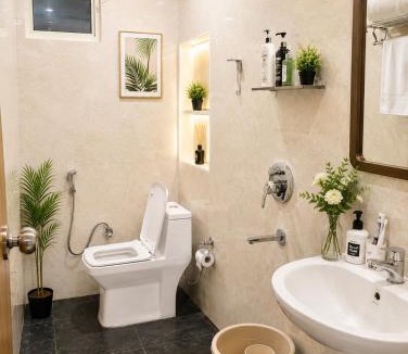 Mahipalpur Hotel | HoTEL ZLATA LUXURY NEAR DELHI AIRPORT