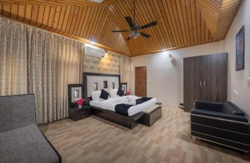 Kuthar Apartment | The Summer House I Open Air Lawn & Plunge Pool I 4 Bedroom Villa l Bonfire I Dance I Music I Full Party l Managed By ExoticStays Group