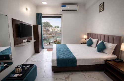 Chitrakoot Hotel | Hotel Ramghat Inn, Chitrakoot - River View