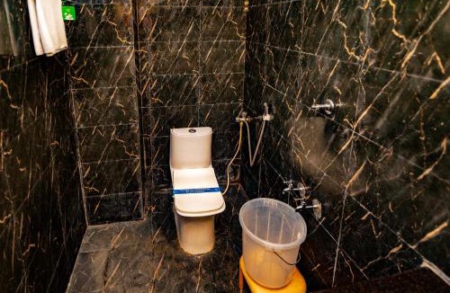Rameshwaram Hotel | Hare Rama Hare Krishna - EESHA Hotel