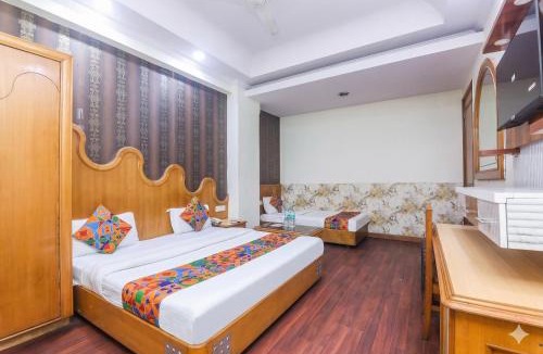 Karol Bagh Hotel | Hotel Kochar Continental - 1 Minute From Gaffar Market Karol Bagh New Delhi