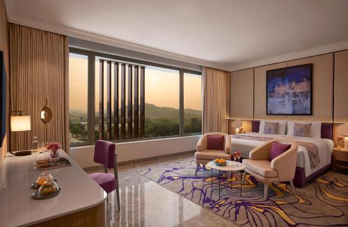 Rajpipla Hotel | Vivanta Ekta Nagar