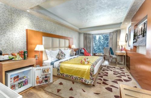 Srinagar Hotel | Hotel Royal Castle