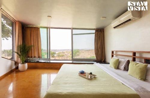 Nashik Villa | Stone House Bezze by StayVista with Lake view, Jacuzzi & Lawn - your perfect getaway