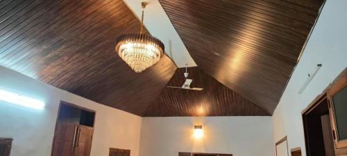 Faridabad Villa | Party Place with pool