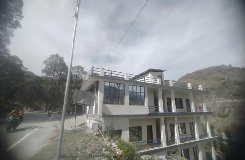 Rajgarhi Hotel | Hotel Aashvi palace and restaurant