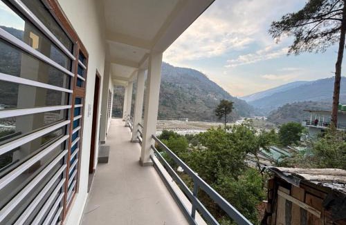 Rajgarhi Hotel | Hotel Aashvi palace and restaurant