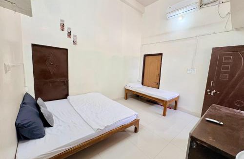 Jabalpur Hotel | Hotel 5 Star Yatri Vishram Dormitory And Rooms