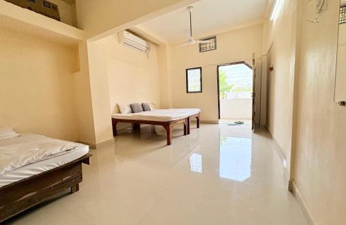 Jabalpur Hotel | Hotel 5 Star Yatri Vishram Dormitory And Rooms