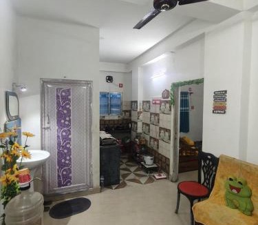Kolkata Apartment | Cozy Fully Furnished Affordable 1BHK AC TV