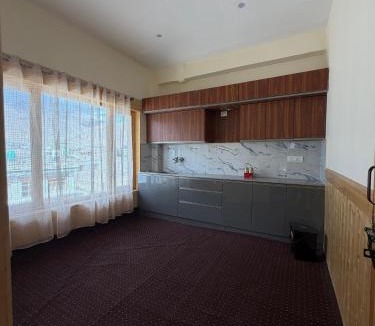 Leh House | Jhi-Dhey Guest House