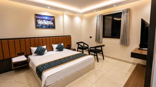 Gaya Hotel | Hotel Shakuntla Palace - 400 Meters away from Vishnu Pad Temple 7 mins walk