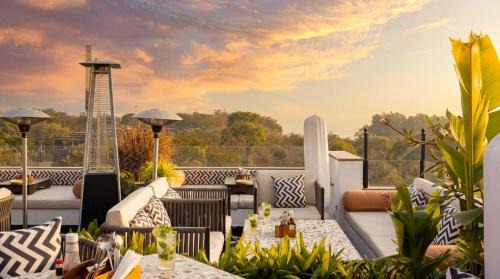 Shavri Colony Hotel | The Sierra - By The Lake