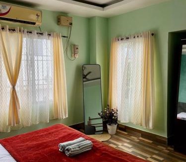 Sualkuchi Apartment | The Siam Villa - Patkai Abode