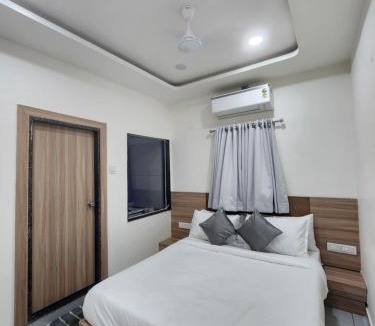 Vadodara House | Hotel Namaste Ac Rooms