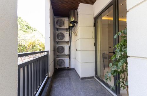 Sushant Lok Apartment | Liv Regalia-Luxora Stays near Galleria Market