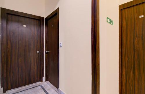 Ballygunge Hotel | Super Collection O Gariahat Kolkata Formerly 6 Seasons