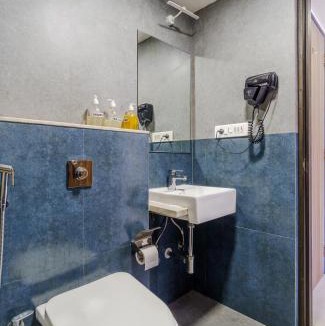 Khar Apartment | Zen 3BHK by House Oona