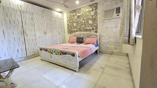 Khar Apartment | Butterfly 4 Bedroom Apartment