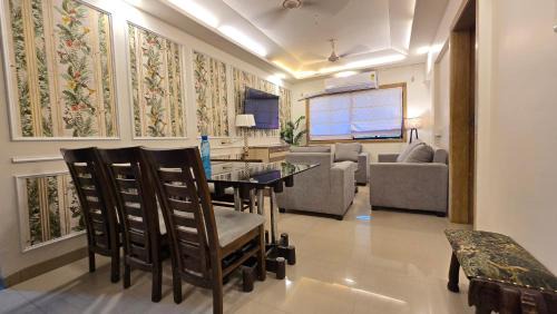 Santacruz West Apartment | Annapura Floral- 4 Bedroom Apartment