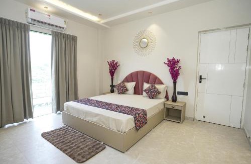 Jaipur District Villa | City centre 6 BHK Villa with indoor Pool