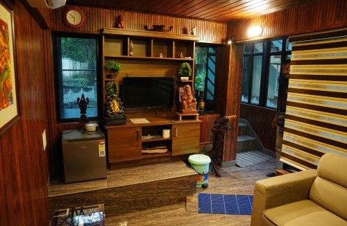 Sulthan Bathery Hotel | Kaivalyam Homestay