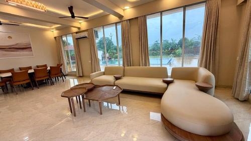 Pali Villa | 5BHK Private Pool Villa near Lonavala CosyCorridor