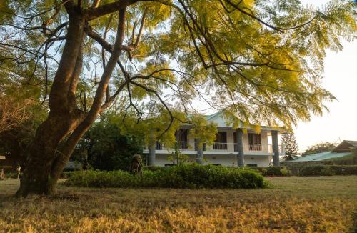 Gunehr Hotel | Colonel's Resort