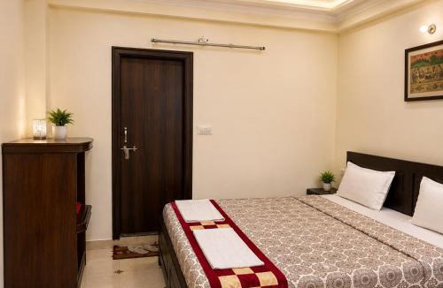 Gopalbari Hotel | Hotel Classic Inn Near Jaipur Train Station