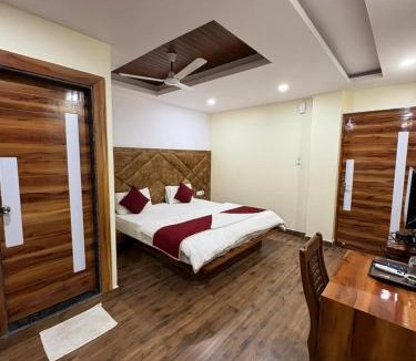 Ranchi Bed & Breakfast | Pari Shree Hotel And Banquet