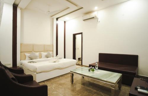 Guna Hotel | K2 Highway Treat & Resort Unit of Lyzon