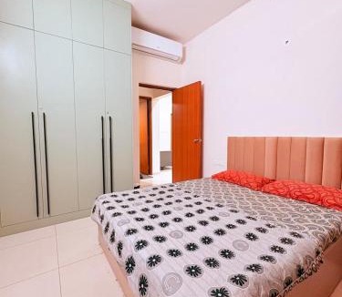 Chandkheda House | Home in midst of Greenery