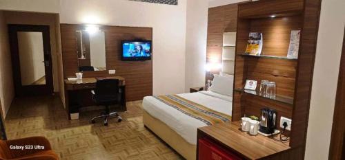 Civil Lines Hotel | HOTEL GRAND CONTINENTAL, civil lines, Prayagraj