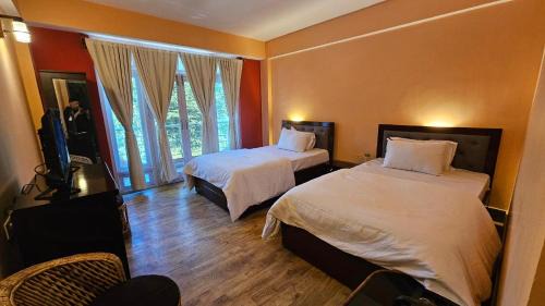 Geyzing Cabin | The Bhagirathi Grandeur