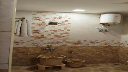Kumbakonam Hotel | Raya's Inn