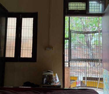 Vrindavan House | Radha Madhav Homestay Near Bake Bihari Mandir