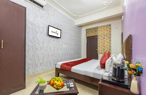 Noida Hotel | Hotel Diamond Stays Sector 51 Noida