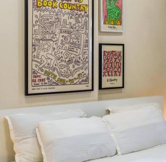 Khar House | Zen A - Private Room in 3BHK